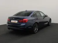 BMW 330 2 135kW thumbnail