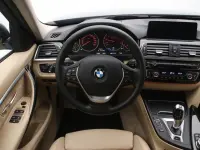 BMW 330 2 135kW thumbnail