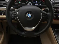 BMW 330 2 135kW thumbnail