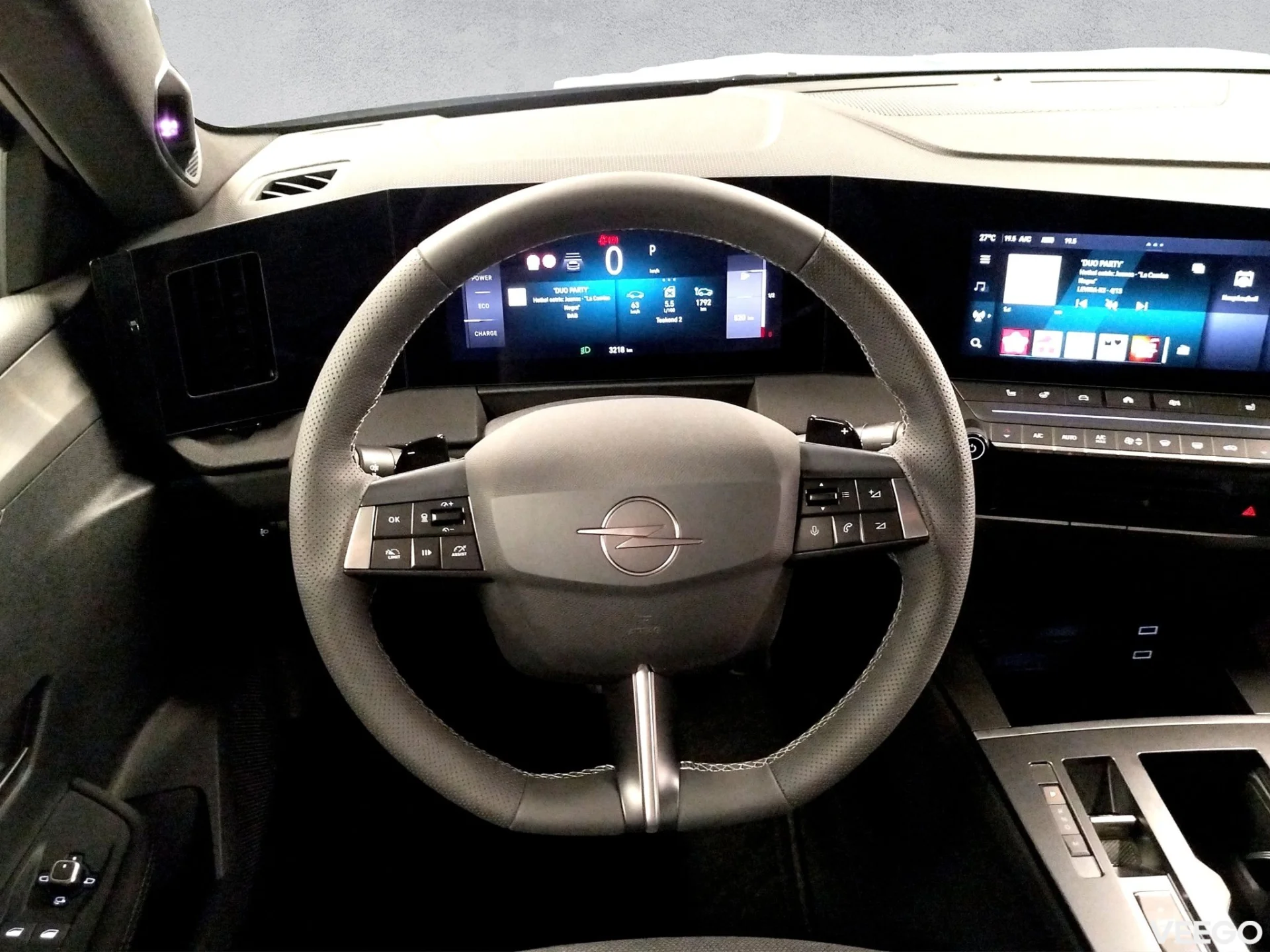 Opel ASTRA SPORTS TOURER ST Edition BlueHDi 130 AT8 100kW
