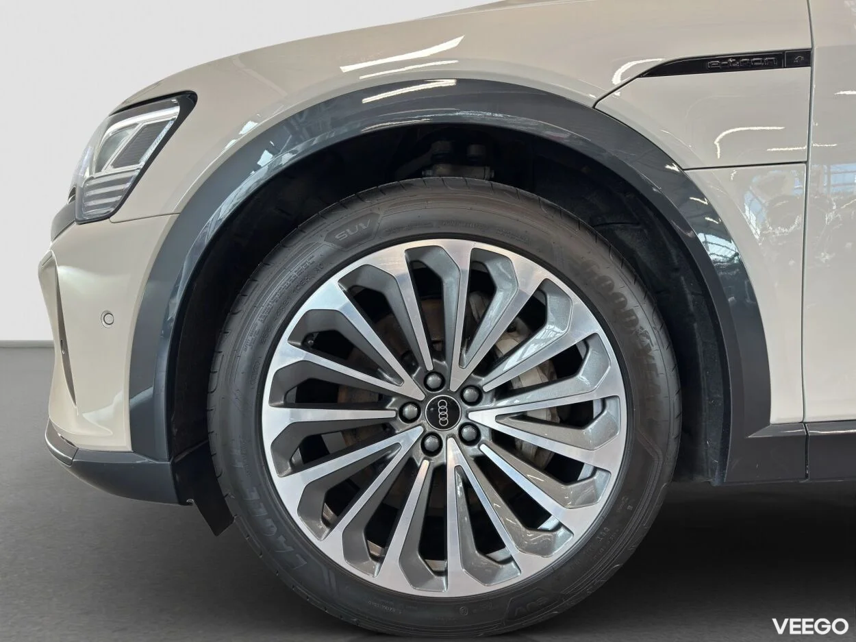 Audi Q8 e-tron 158kW