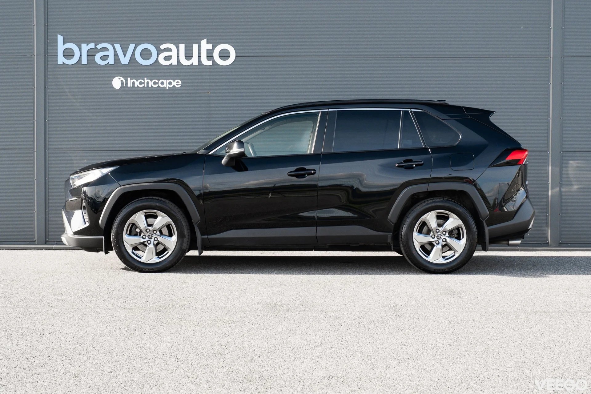 Toyota RAV4 Luxury Plus 2 129kW