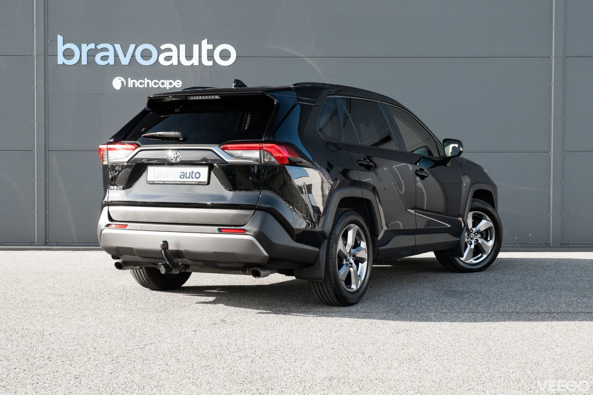 Toyota RAV4 Luxury Plus 2 129kW