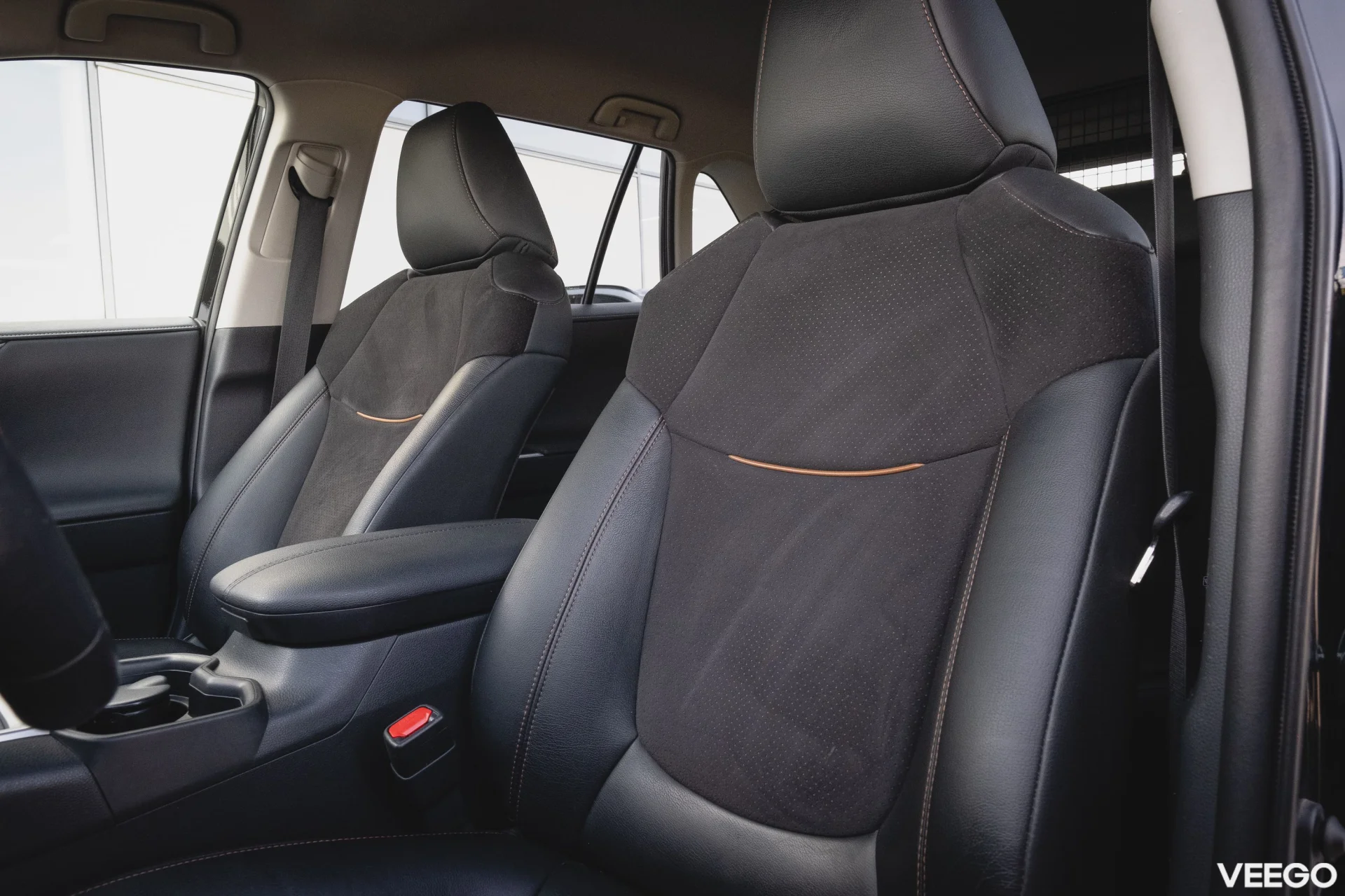 Toyota RAV4 Luxury Plus 2 129kW