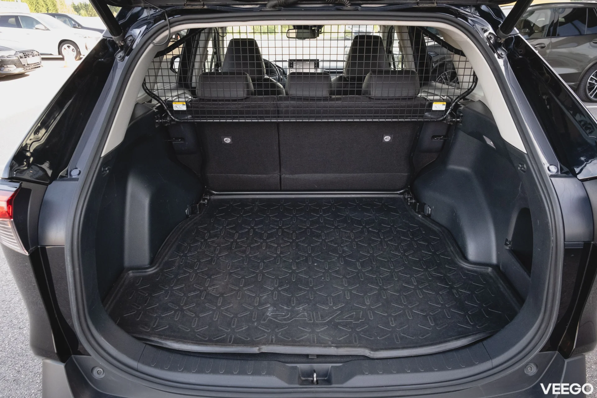 Toyota RAV4 Luxury Plus 2 129kW