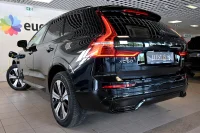 Volvo XC60 AWD LUXURY DARK PLUS INTELLI SAFE 2 293kW thumbnail