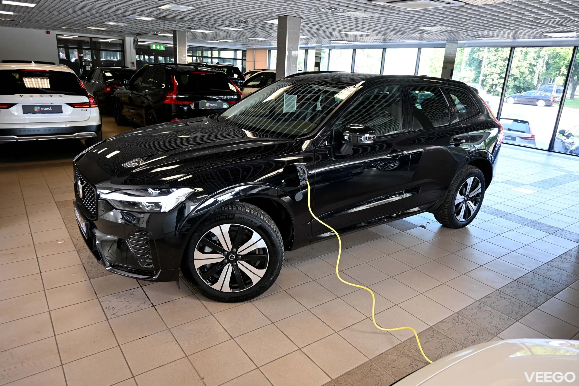 Volvo XC60 AWD LUXURY DARK PLUS INTELLI SAFE 2 293kW