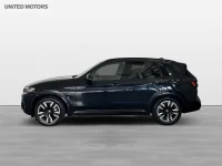 BMW iX3 M Sport Rattvärme Drag Drive/Park Assist Sport Stolar 0kW thumbnail