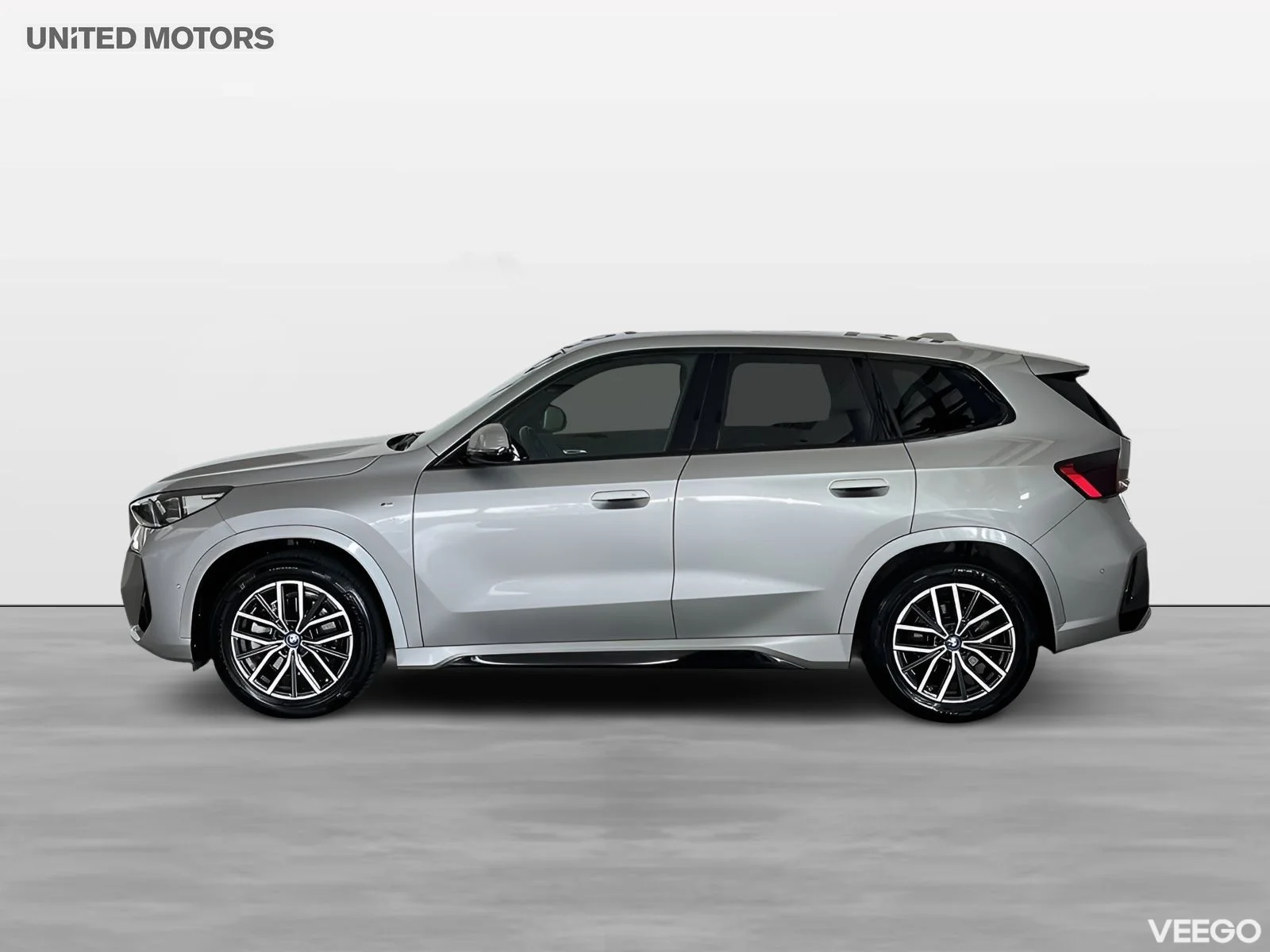 BMW iX1 xDrive30 M Sport Drag Rattvärme Drive/Park Assist 0kW