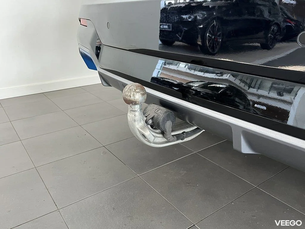 BMW iX3 M Sport Rattvärme Drag Drive/Park Assist Sport Stolar 0kW