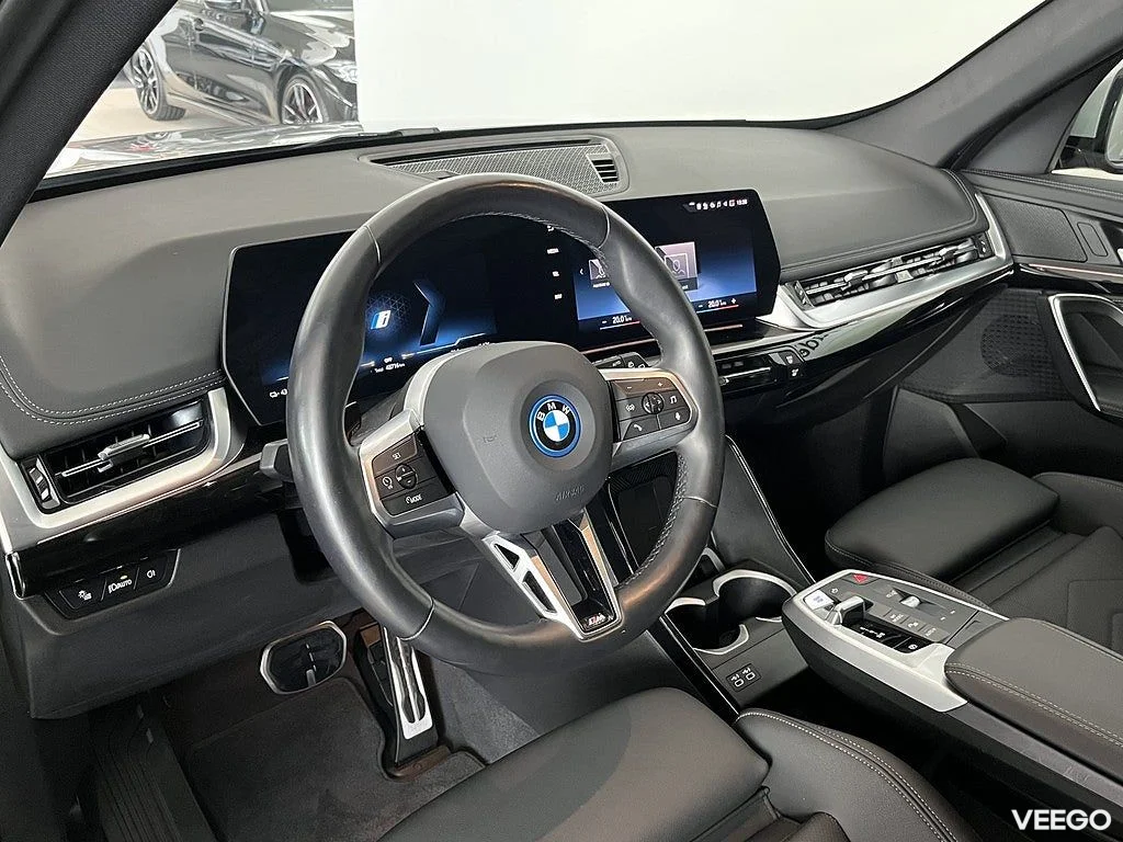 BMW iX1 xDrive30 M Sport Drag Rattvärme Drive/Park Assist 0kW