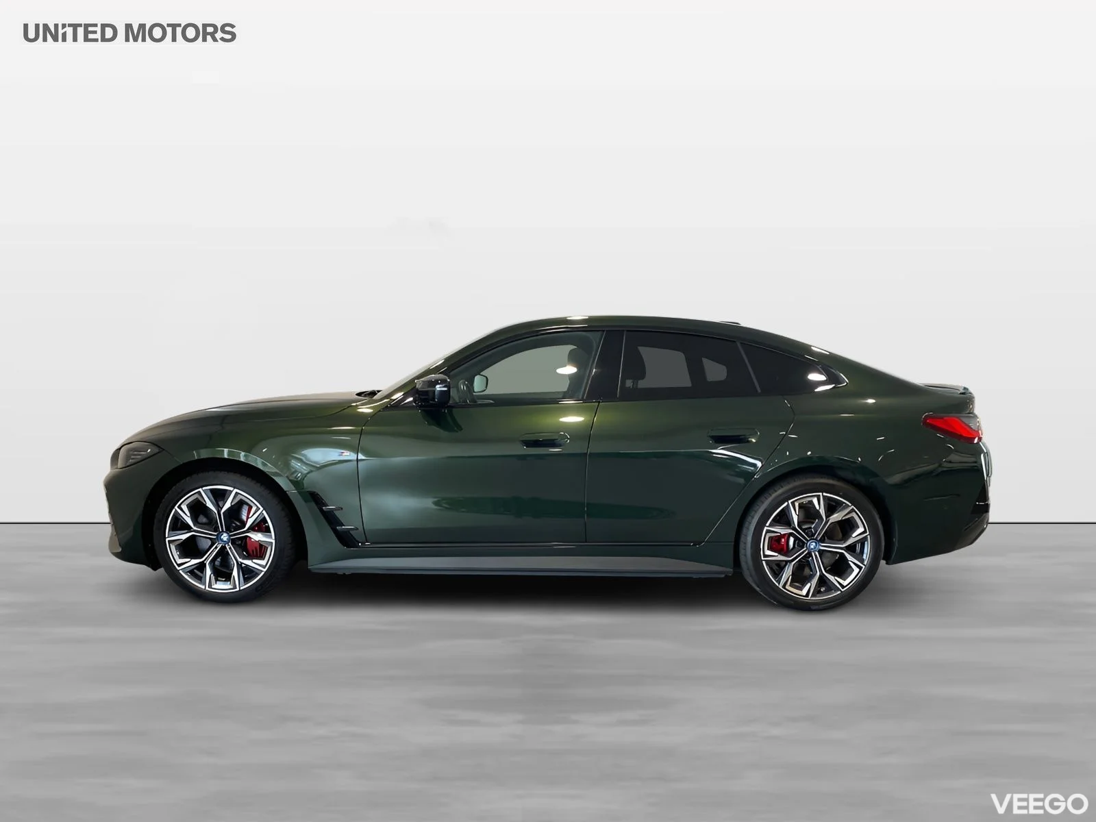 BMW i4 M50 M Sport Package Pro Panoramatak Drag 0kW