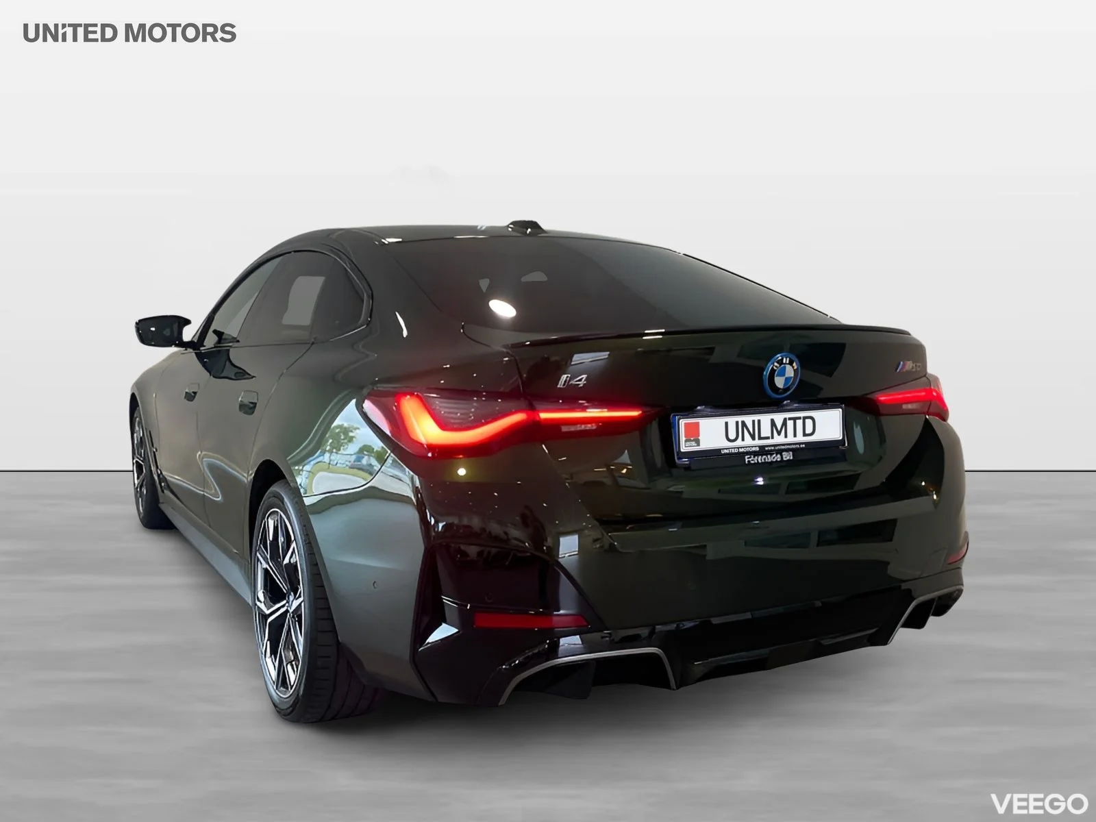 BMW i4 M50 M Sport Package Pro Panoramatak Drag 0kW