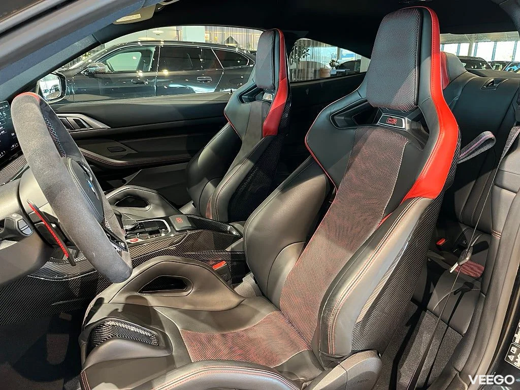 BMW M4 CS 550hk Carbon Keramiska Bromsar 404kW