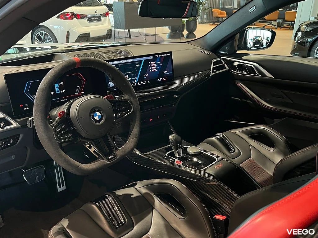 BMW M4 CS 550hk Carbon Keramiska Bromsar 404kW
