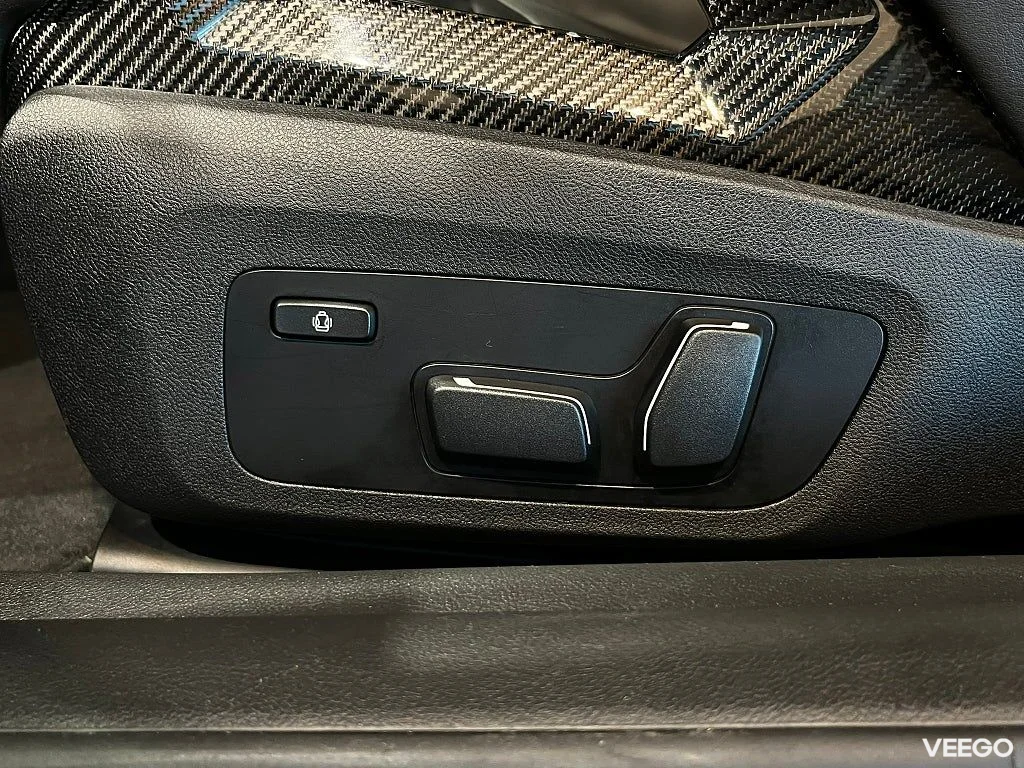 BMW M4 CS 550hk Carbon Keramiska Bromsar 404kW