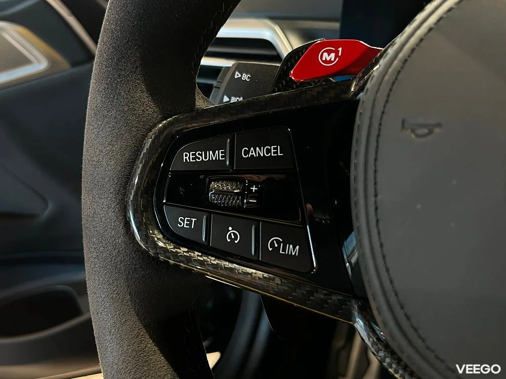 BMW M4 CS 550hk Carbon Keramiska Bromsar 404kW