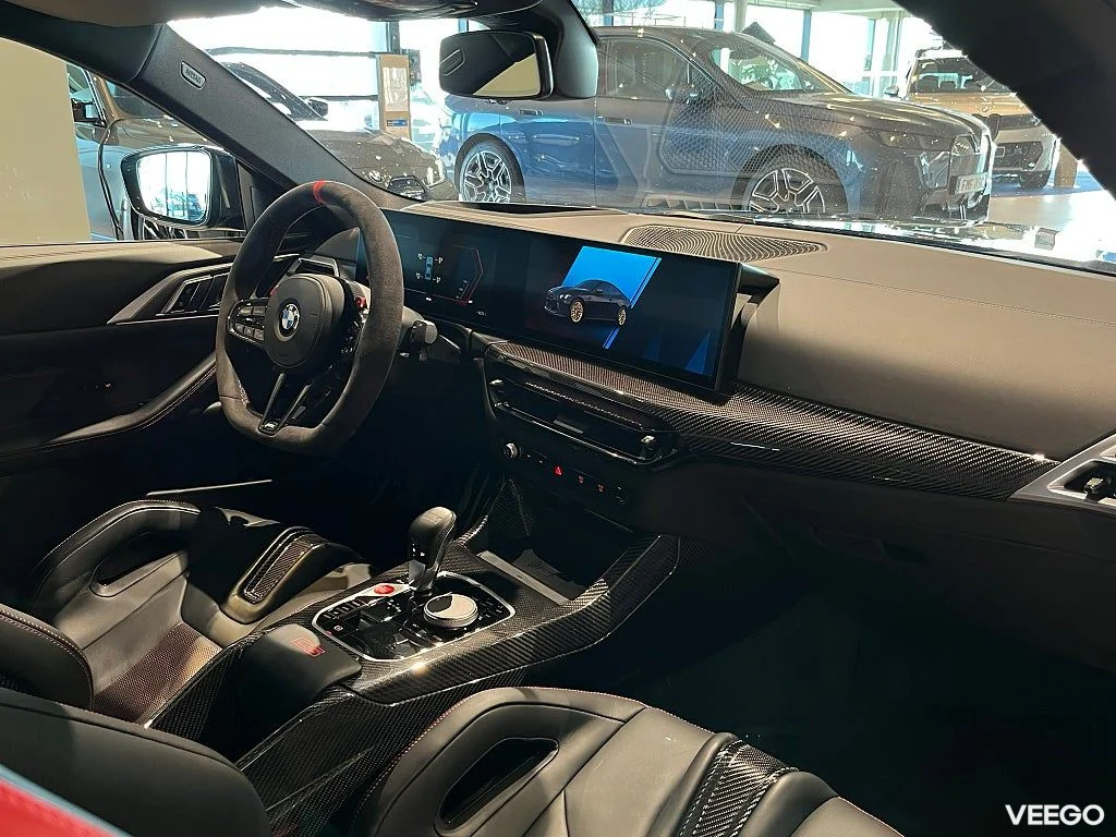BMW M4 CS 550hk Carbon Keramiska Bromsar 404kW