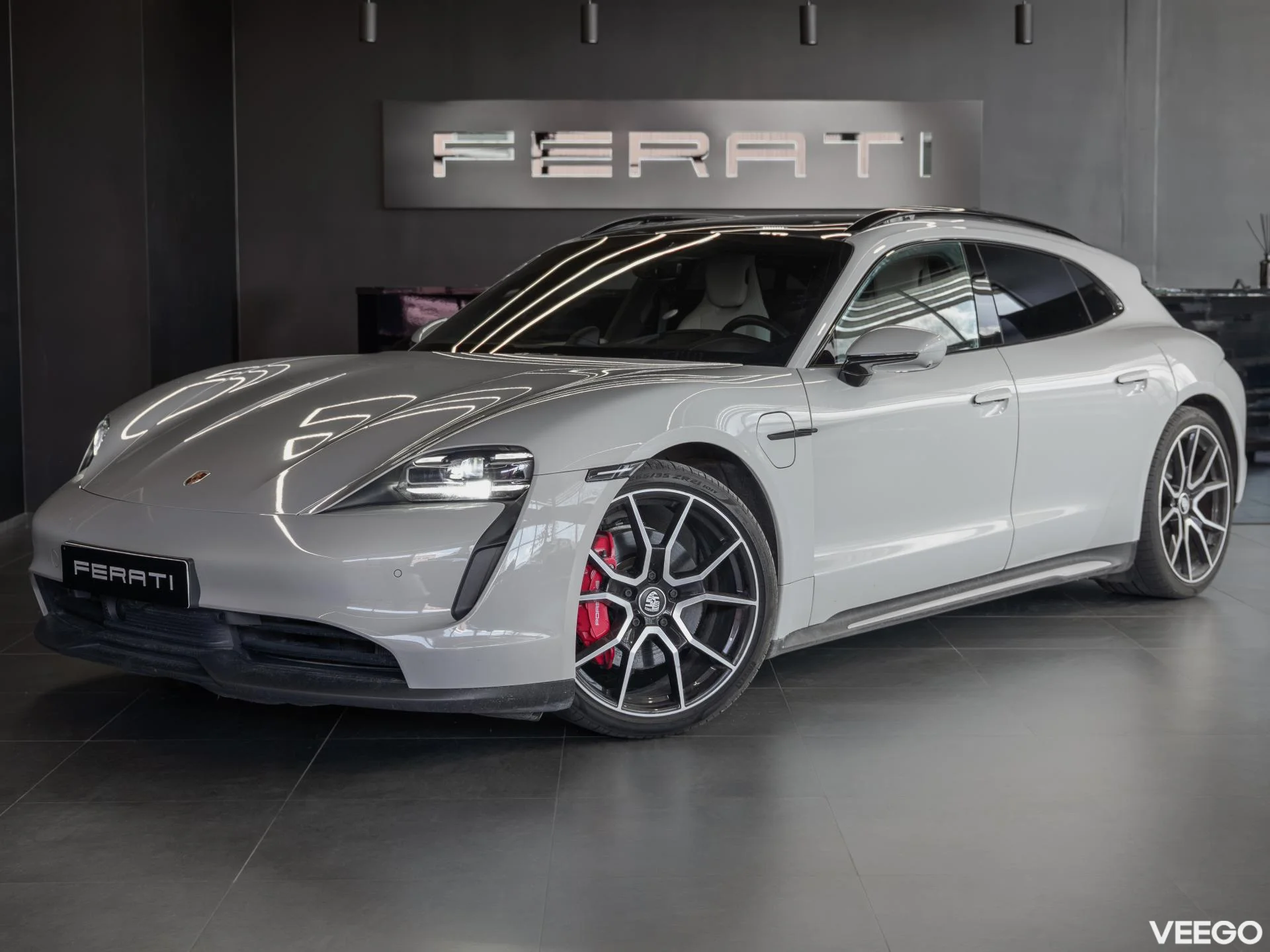 Porsche Taycan 420kW
