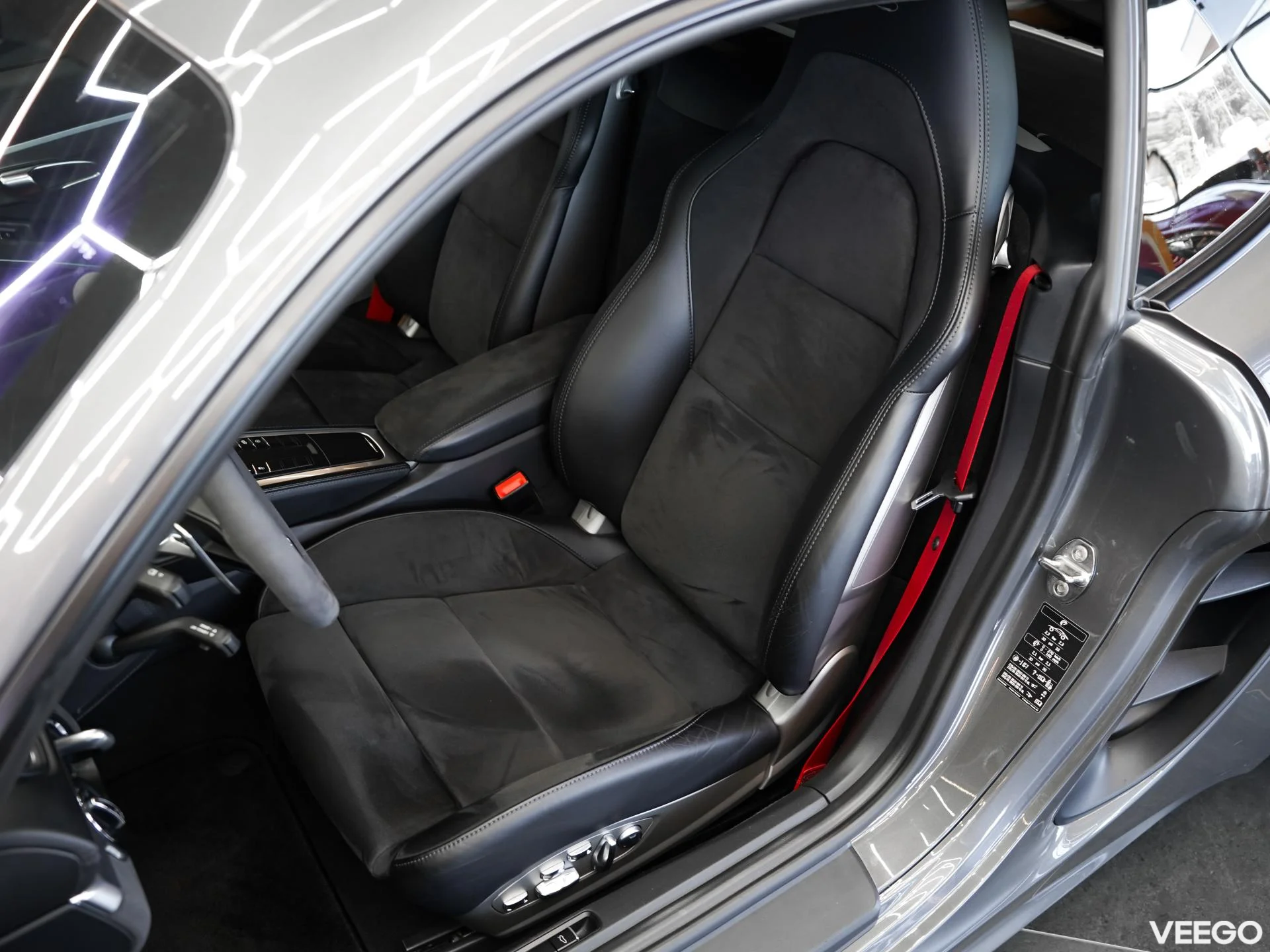 Porsche 718 2.5 269kW