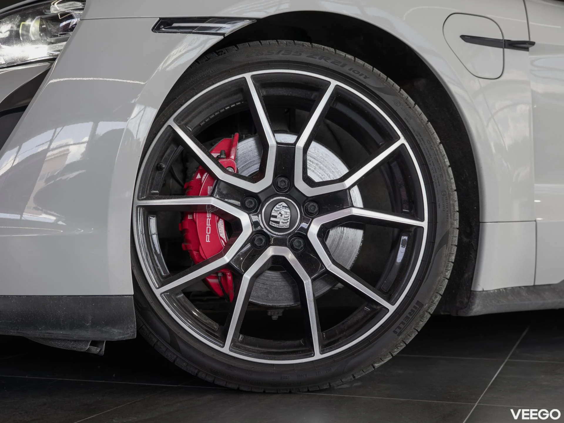 Porsche Taycan 420kW