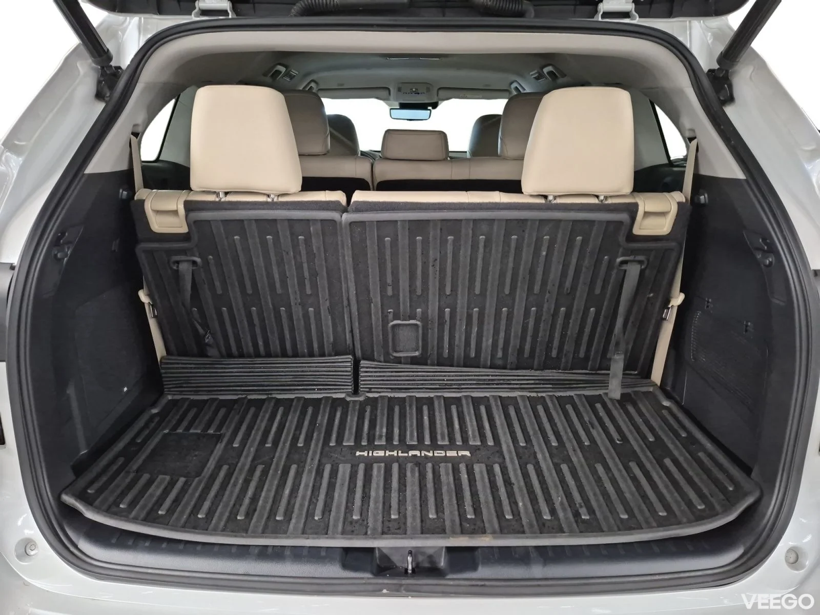 Toyota Highlander Premium AWD 2.5 140kW