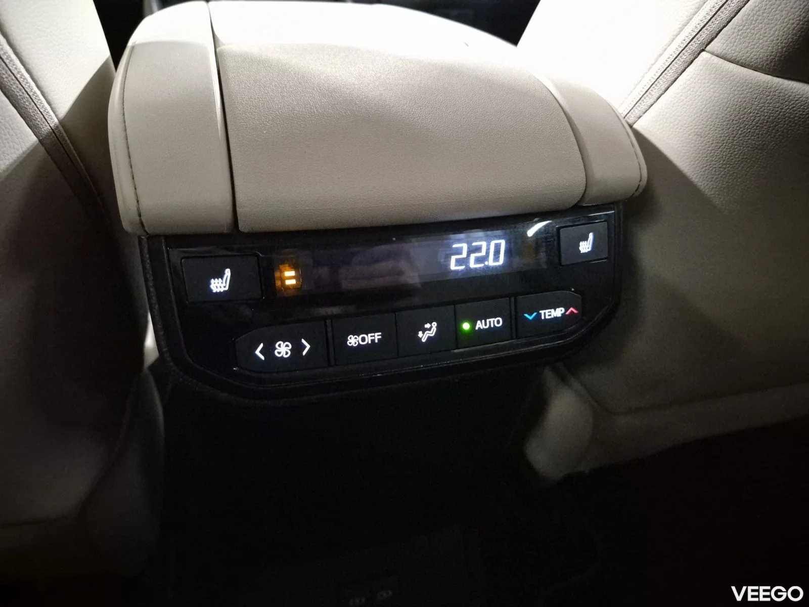 Toyota Highlander Premium AWD 2.5 140kW