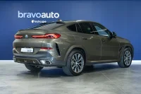 BMW X6 xDrive40i M-Sportpakett 3 250kW thumbnail