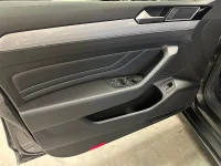 Volkswagen Passat Sportscombi 1.5 TSI 150HK DSG Drag Värmare 110kW