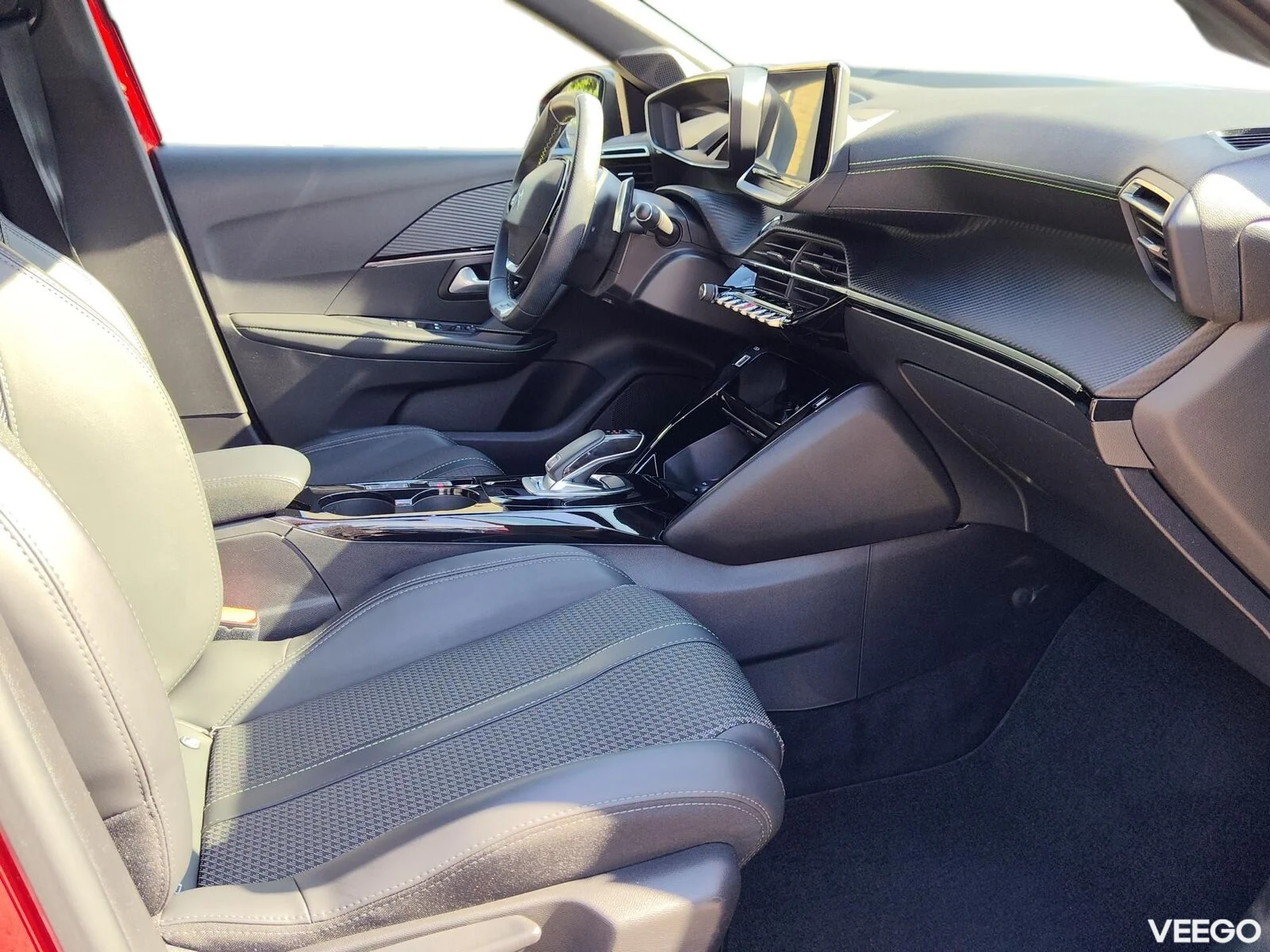 Peugeot 208 74kW