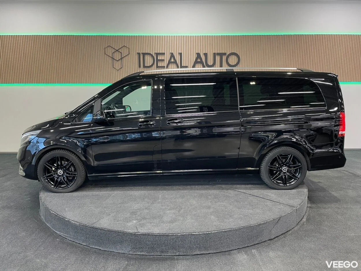 Mercedes-Benz V300 d Extra Lang AMG Night Facelift 2 174kW