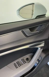 Audi A6 Avant 55TFSI e quattro S-Line Facelift 2 195kW thumbnail