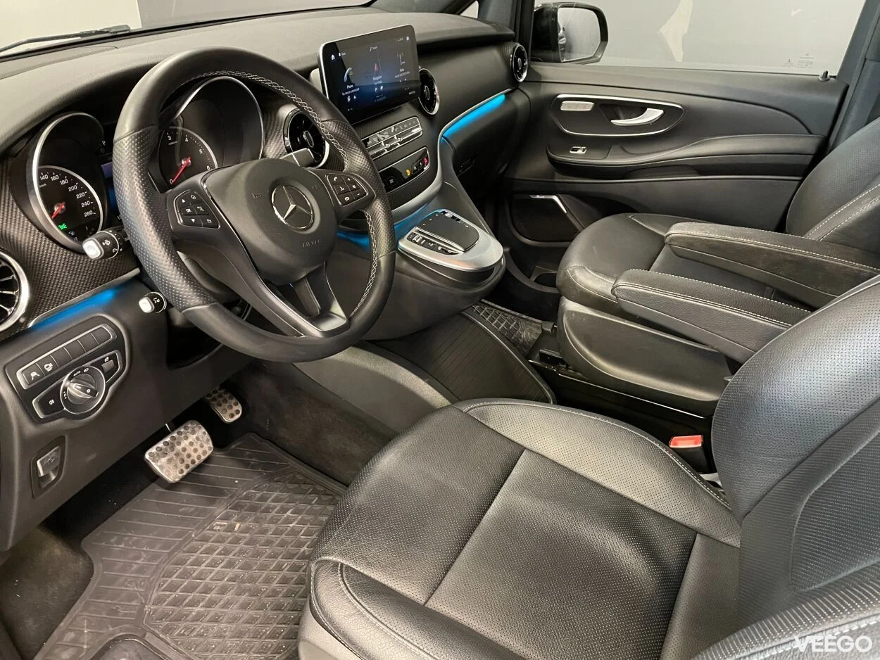 Mercedes-Benz V300 d Extra Lang AMG Night Facelift 2 174kW