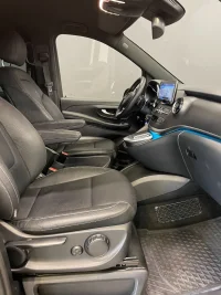 Mercedes-Benz V300 d Extra Lang AMG Night Facelift 2 174kW thumbnail