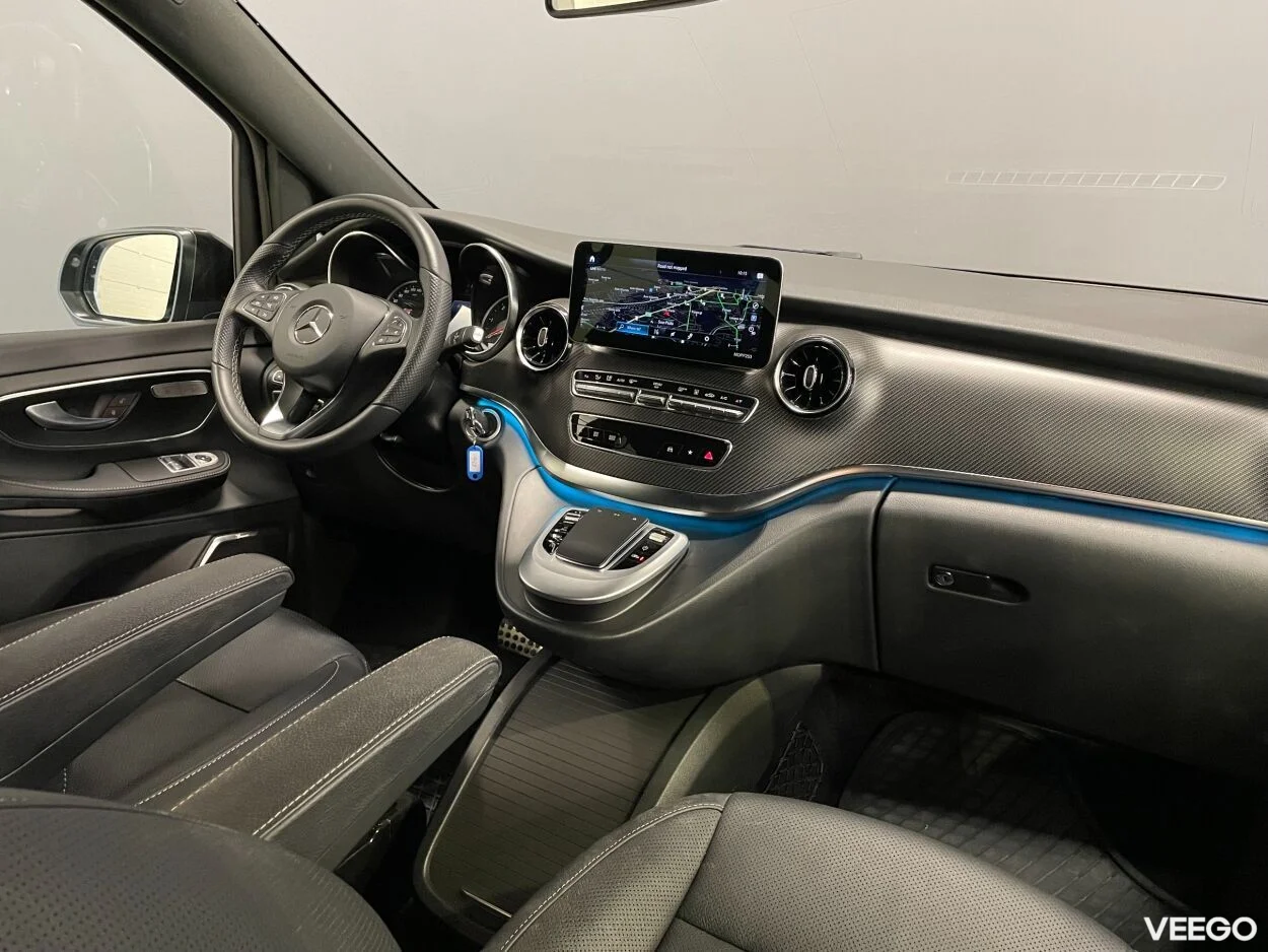 Mercedes-Benz V300 d Extra Lang AMG Night Facelift 2 174kW
