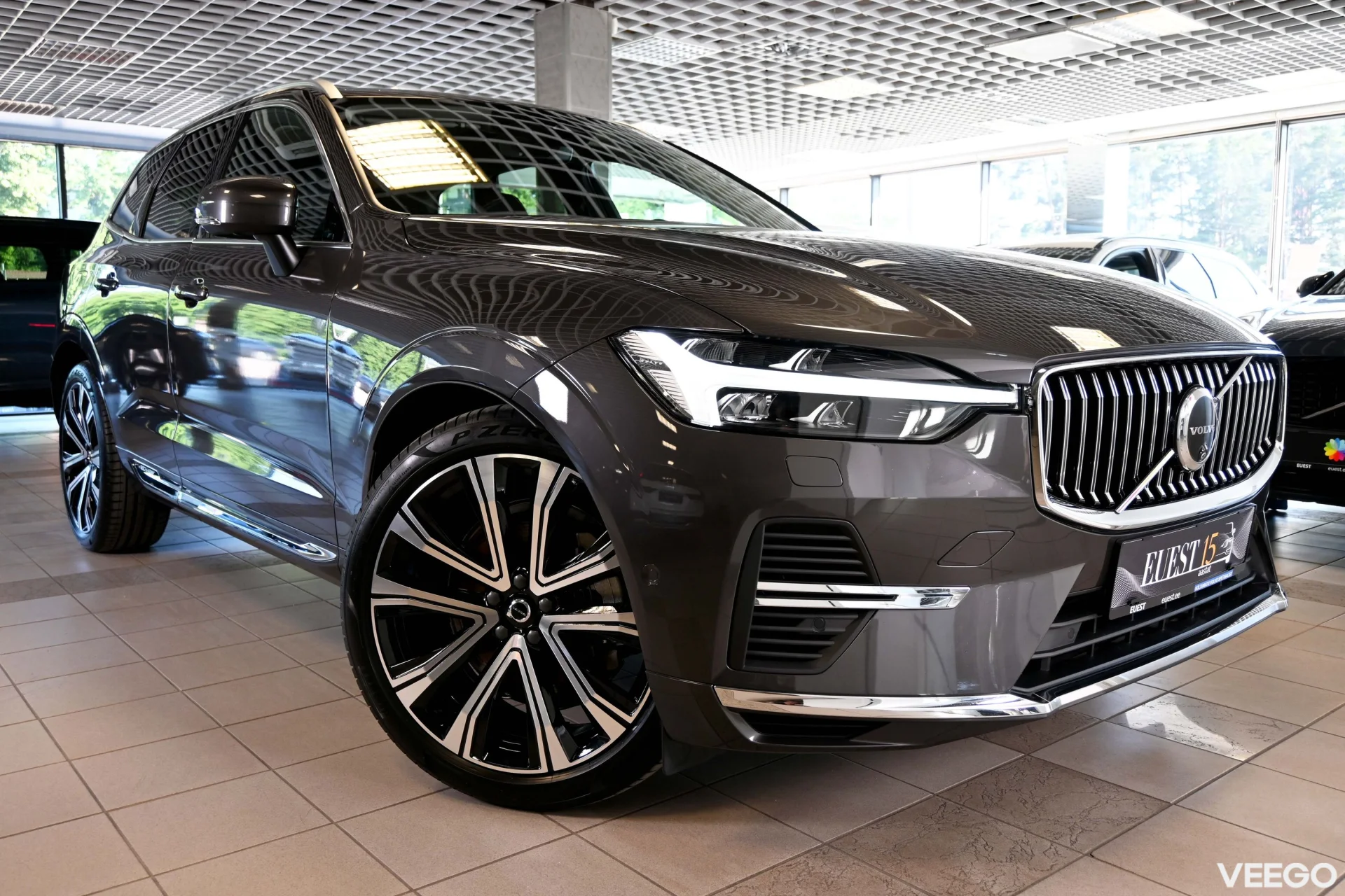 Volvo XC60 AWD 4C H&K BRIGHT LUXURY XENIUM INTELLI SAFE 2 335kW