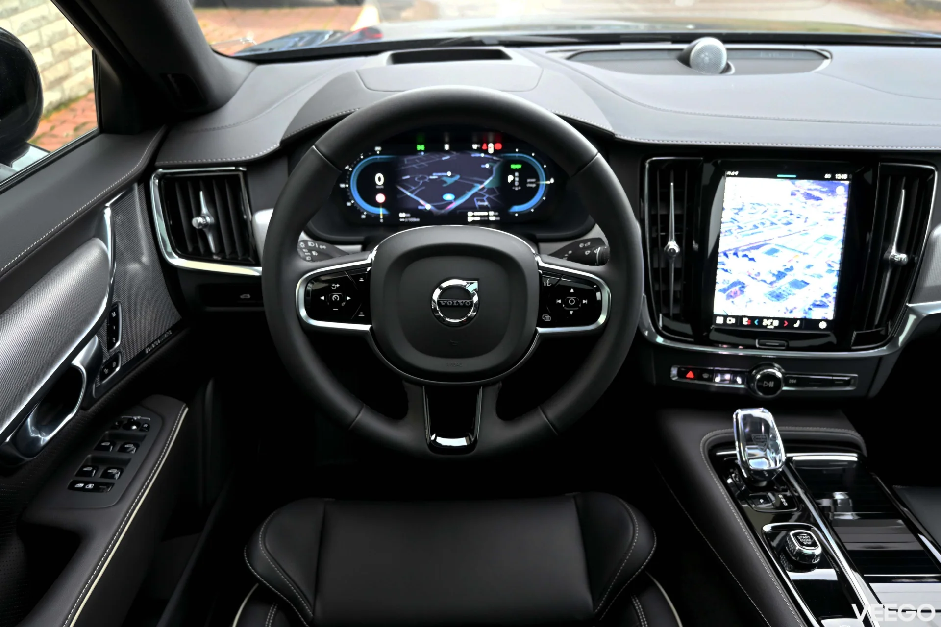 Volvo S90 AWD T8 B&W ULTIMATE DARK XENIUM INTELLI SAFE FULL 2 335kW