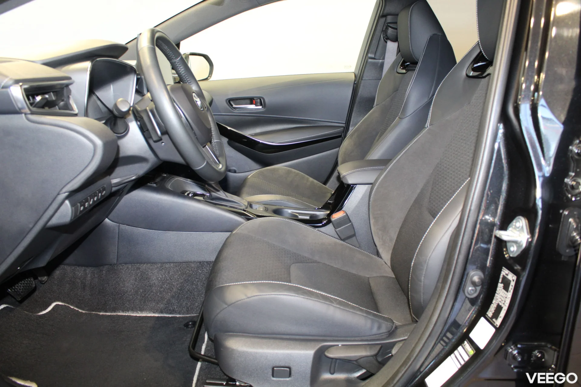 Toyota Corolla Touring Sports Luxury 2 112kW