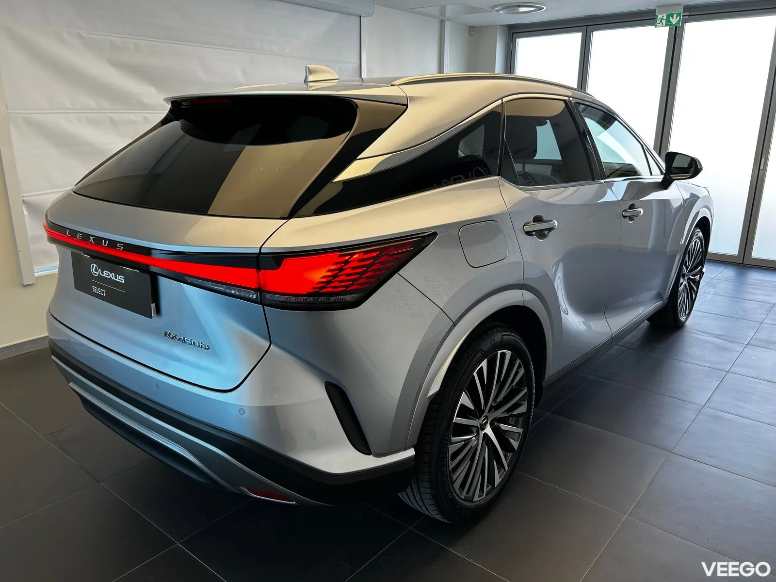 Lexus RX 450h+ - 136kW