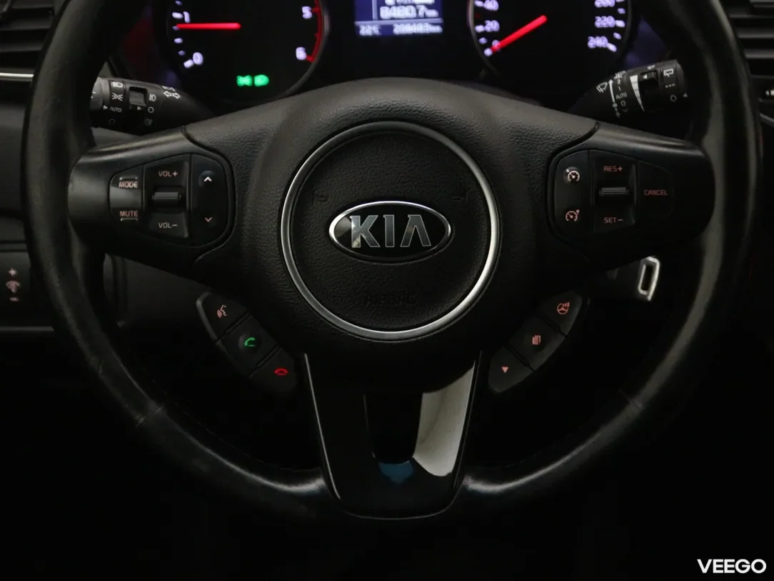 Kia Carens 1.7 104kW