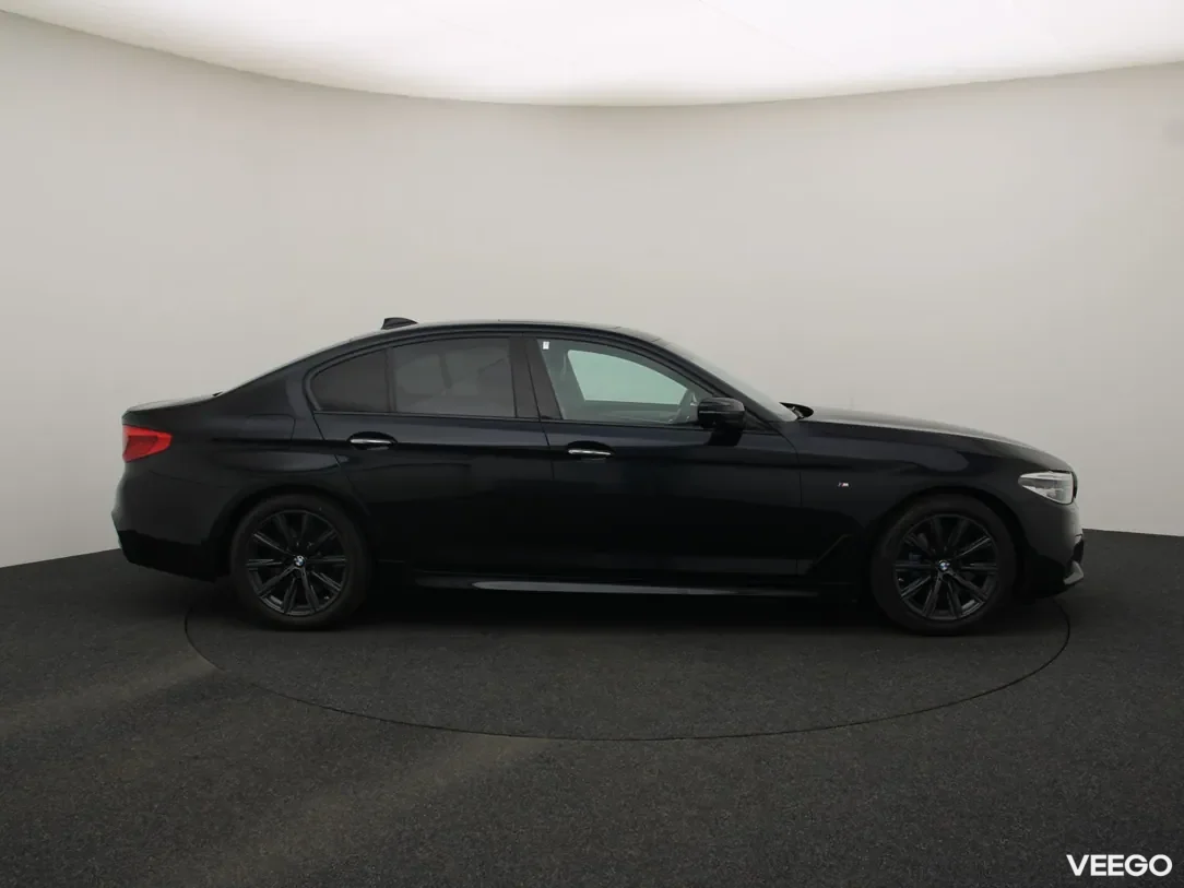 BMW 530 3 195kW
