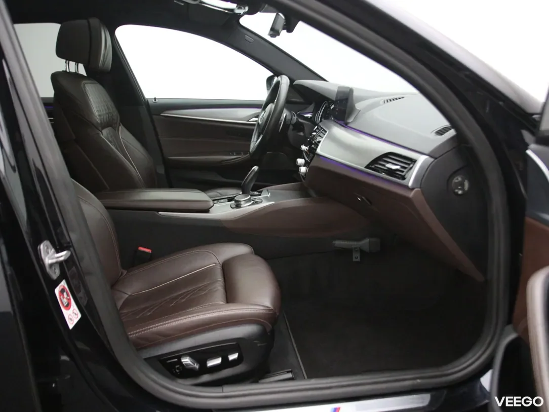 BMW 530 3 195kW