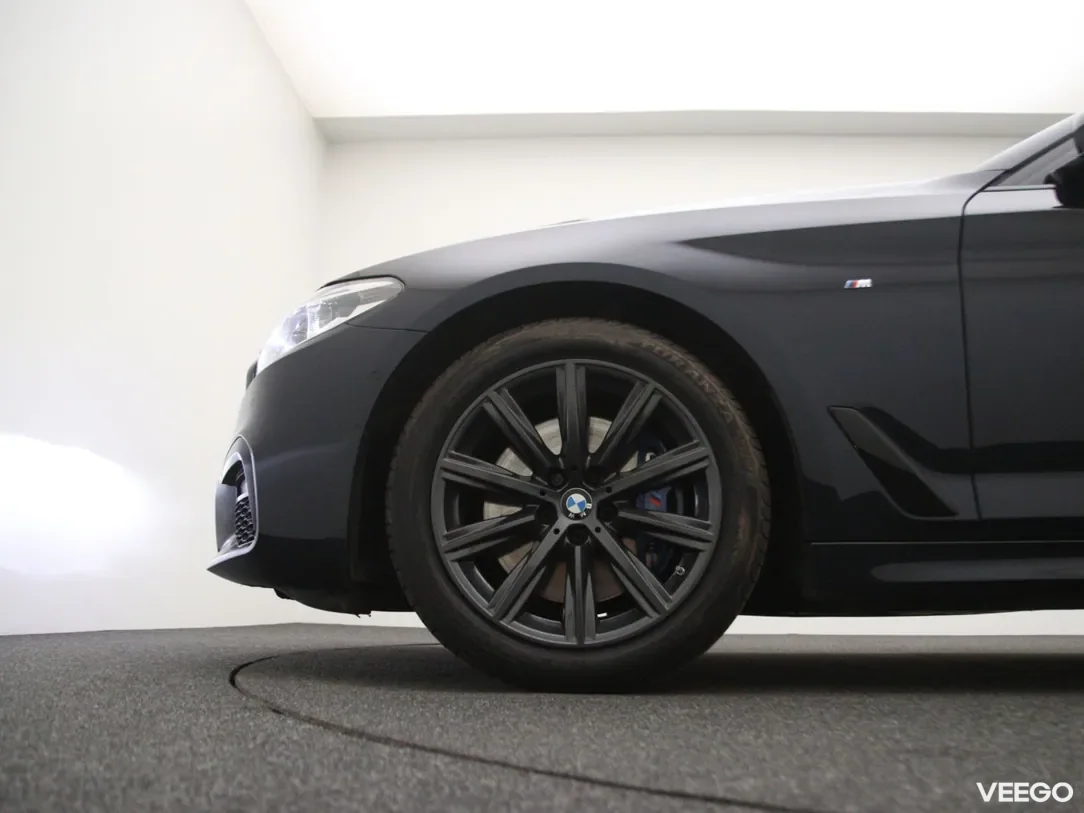 BMW 530 3 195kW