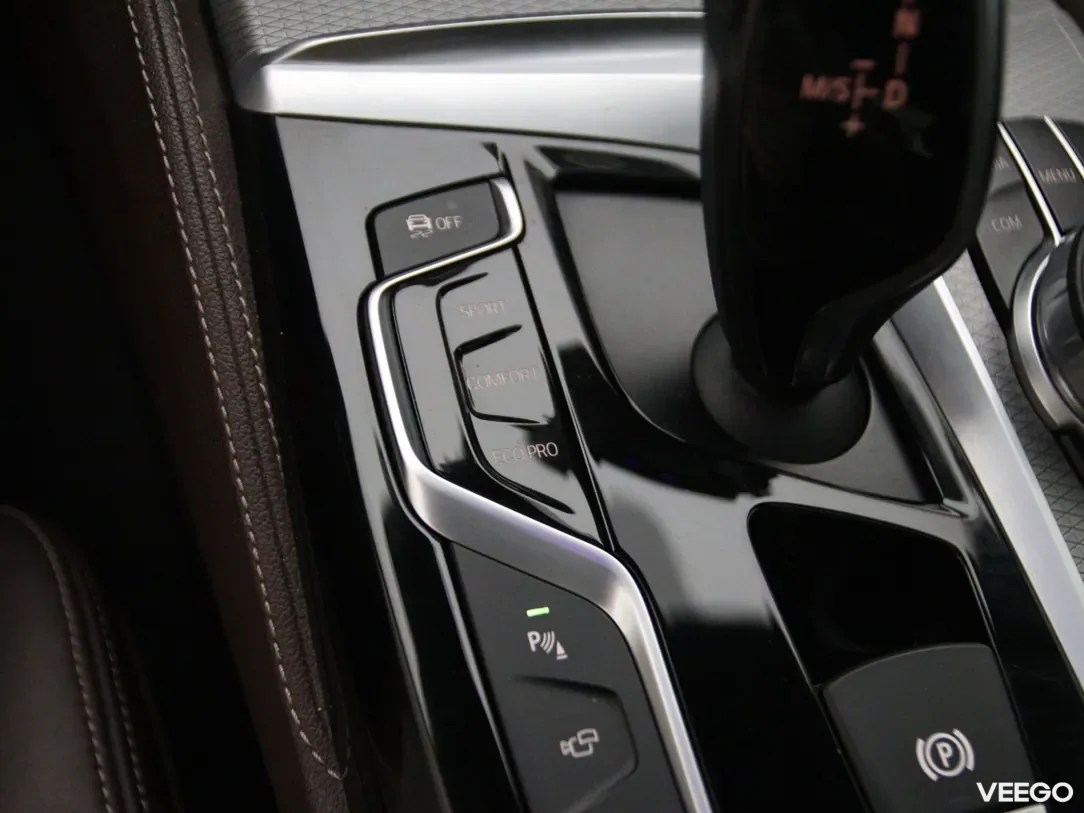 BMW 530 3 195kW