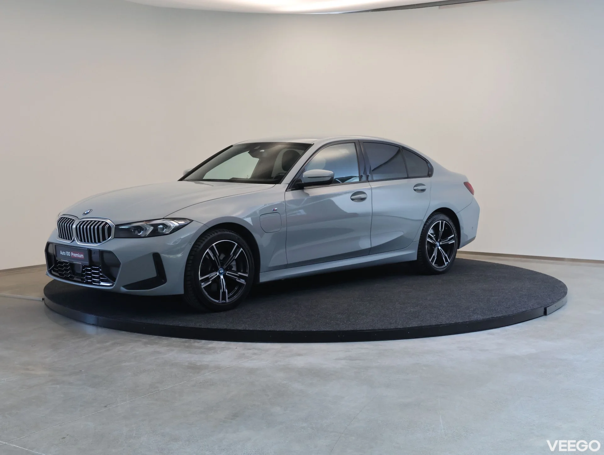 BMW 330 e xDrive M-Sportpakett 215kW