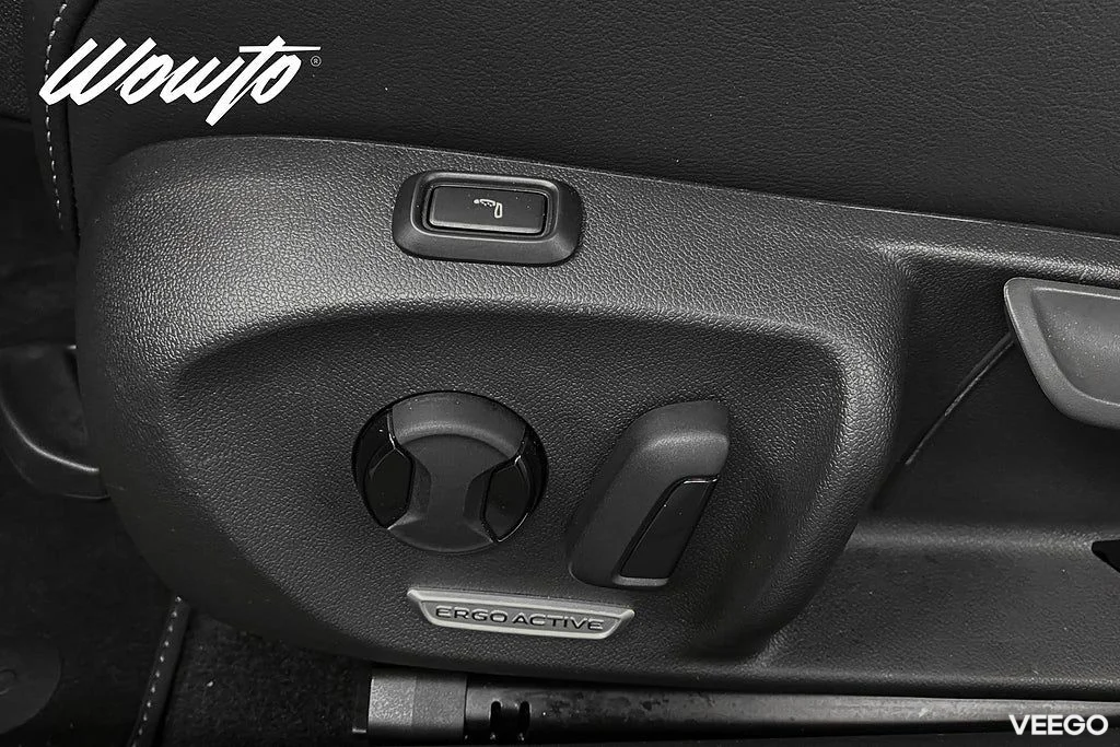 Volkswagen Passat eHybrid 1.5 TSI DSG 272HK R-Line/Pano/Moms 200kW