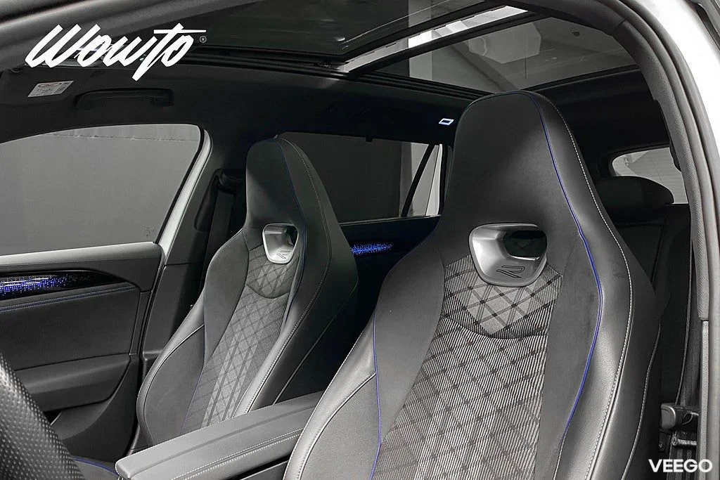 Volkswagen Passat eHybrid 1.5 TSI DSG 272HK R-Line/Pano/Moms 200kW