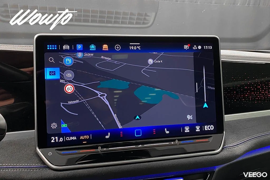 Volkswagen Passat eHybrid 1.5 TSI DSG 272HK R-Line/Pano/Moms 200kW