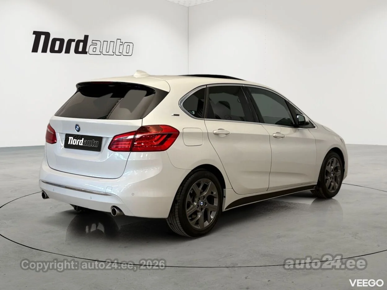 BMW 225 i Active Tourer xDrive Luxury Line 2 170kW