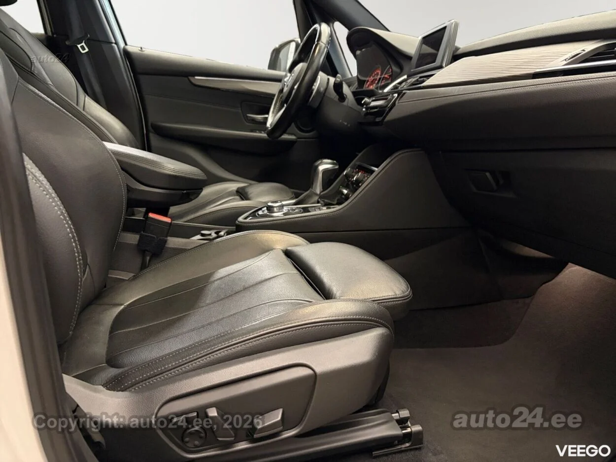 BMW 225 i Active Tourer xDrive Luxury Line 2 170kW